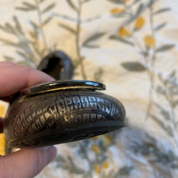 Tory Burch slip ons with silver logo - Picture 4 of 6